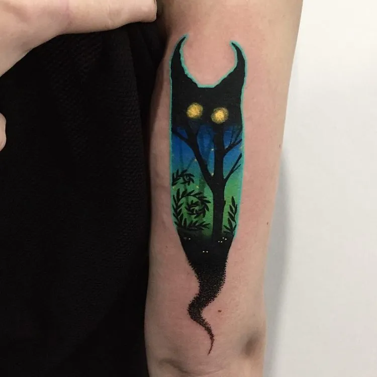 Forrest Ghost Tattoo on Triceps by dariastahp