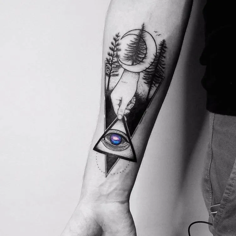 Blackwork Graphic Tattoo Design by Vitaly Kazantsev