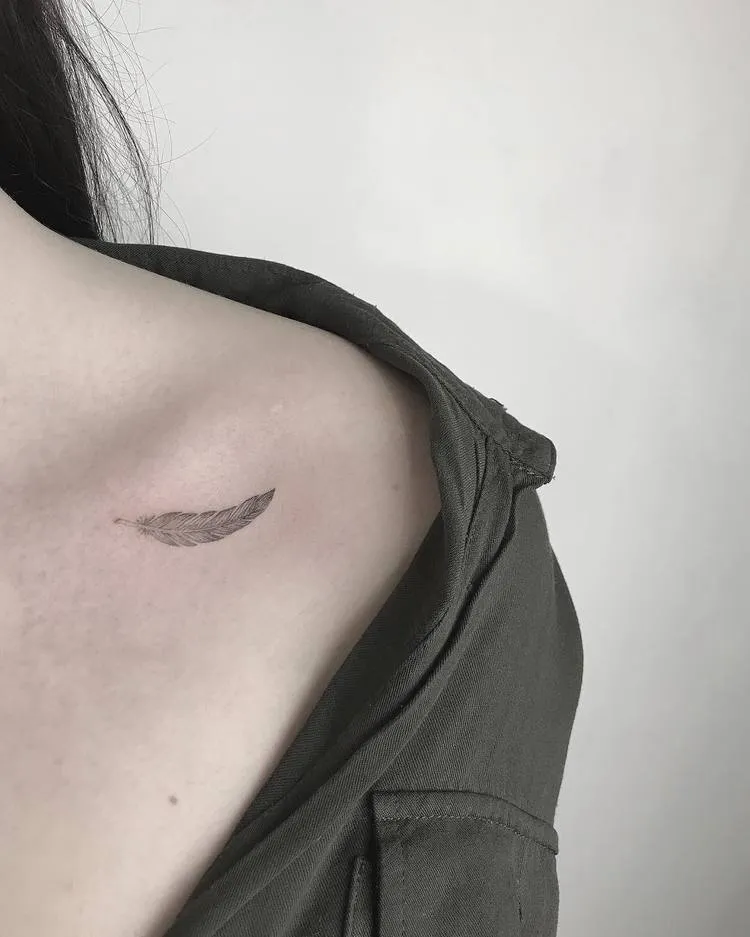 Feather Tattoo by nachotejerotattoo