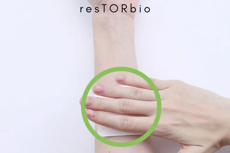 Applying temporary tattoos