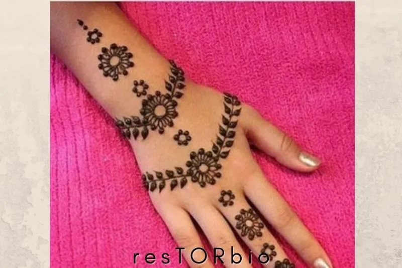 Simple Floral Mehndi Design