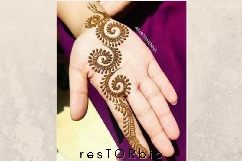 Spiral Mehndi Design