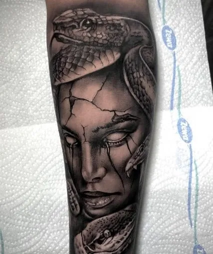 What Does a Medusa Tattoo Mean, medusa tattoo meaning assault, medusa tattoo meaning, medusa meaning, medusa story, medusa tattoo ideas, What does Medusa symbolize, What is the Medusa tattoo trend about, Why are girls getting Medusa tattoo, What is the full story of Medusa,