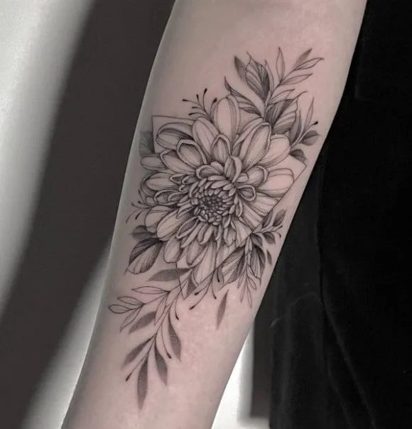 15 Most Beautiful Chrysanthemum Tattoo Designs, Chrysanthemum tattoo minimalist, Chrysanthemum Forearm Tattoo, Delicate Chrysanthemum Tattoo, Blooming Chrysanthemum tattoo, Chrysanthemum Flower Outline tattoo,