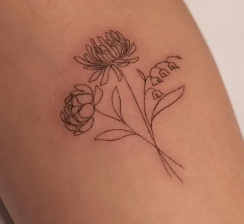 15 Most Beautiful Chrysanthemum Tattoo Designs, Chrysanthemum tattoo minimalist, Chrysanthemum Forearm Tattoo, Delicate Chrysanthemum Tattoo, Blooming Chrysanthemum tattoo, Chrysanthemum Flower Outline tattoo,