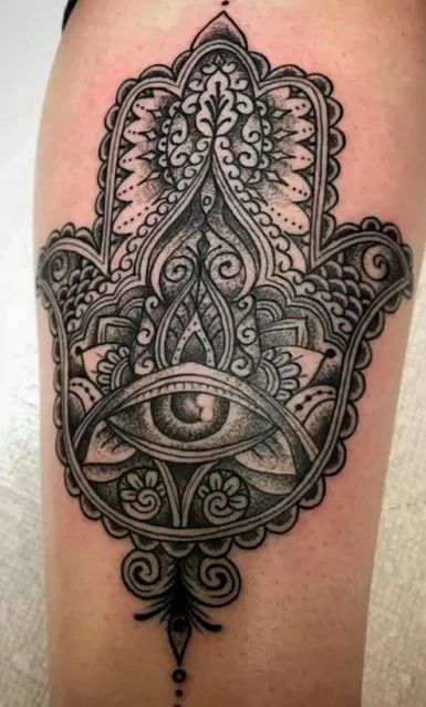 Hand with Eye Tattoo Idea 8 intricate Hand with Eye Tattoo Idea