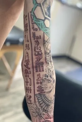 egyptian hieroglyphs tattoo meaning