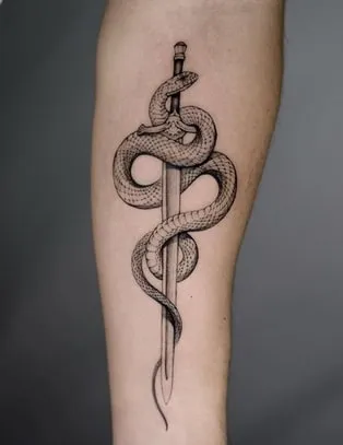 Knife with a Snake Tattoo Designs4 detailed knife with sake tattoo design
