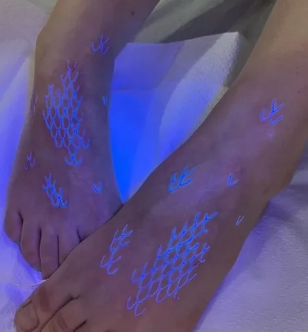 invisible tattoo design 2 honeycomb on foot invisible tattoo design
