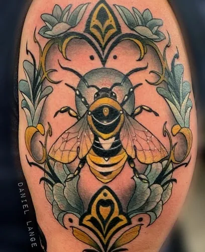 detailed color bee tattoo design