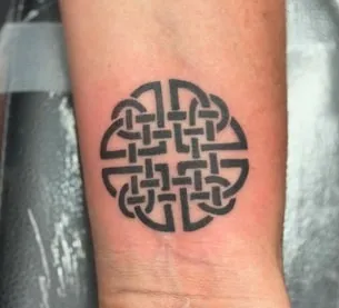 celtic four leaf clover tattoo design 3 simple celtic four leaf clover tattoo design