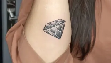 easy diamond tattoo design