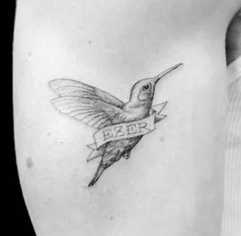 jeremy allen white hummingbird tattoo
