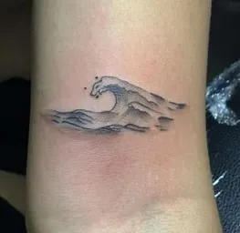 realistic wave tattoo design